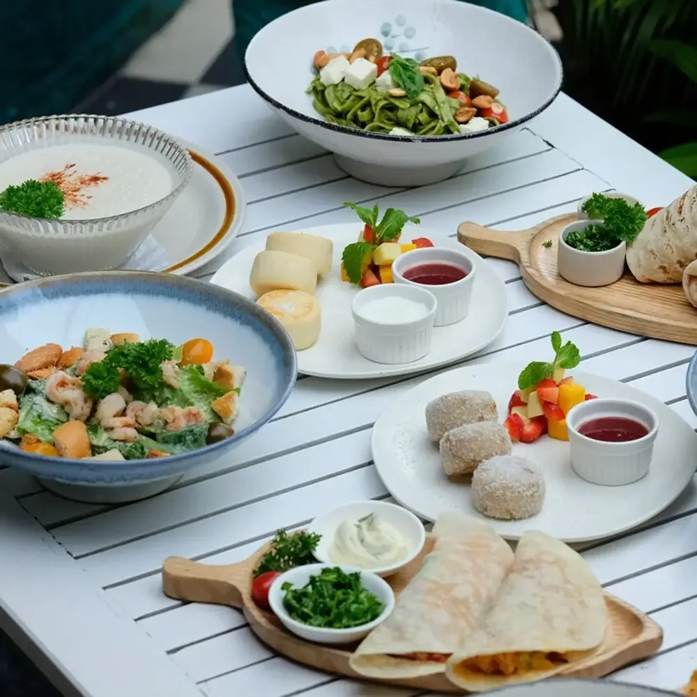 Alpaca Homestyle Café — Нячанг